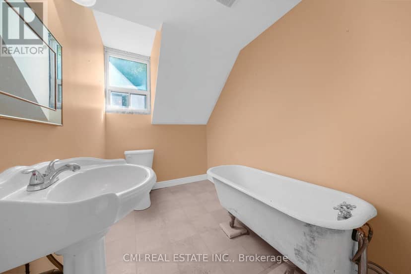 43 Perry Street — photo 25 of 40