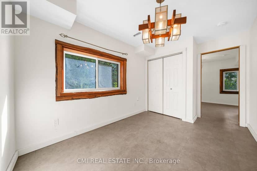 43 Perry Street — photo 31 of 40