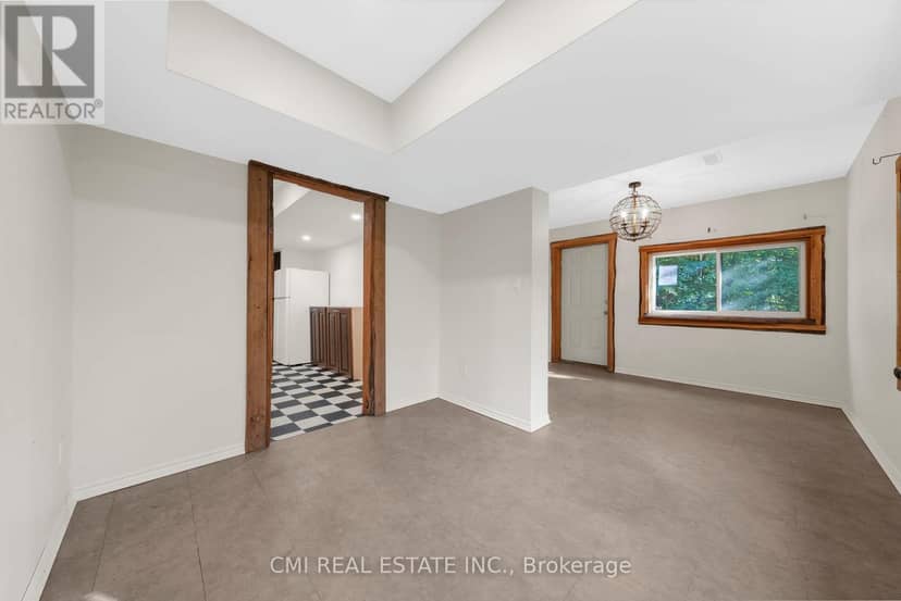 43 Perry Street — photo 33 of 40