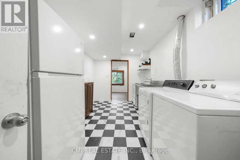 43 Perry Street — photo 36 of 40