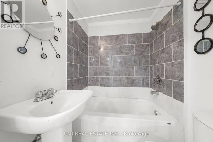 43 Perry Street — photo 37 of 40