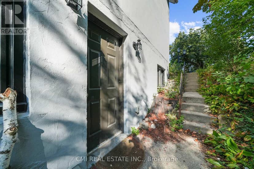 43 Perry Street — photo 38 of 40
