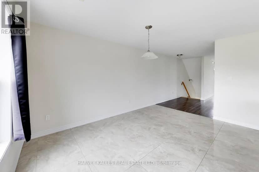 38 - 1 Leggott Avenue — photo 13 of 37