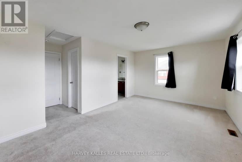 38 - 1 Leggott Avenue — photo 24 of 37