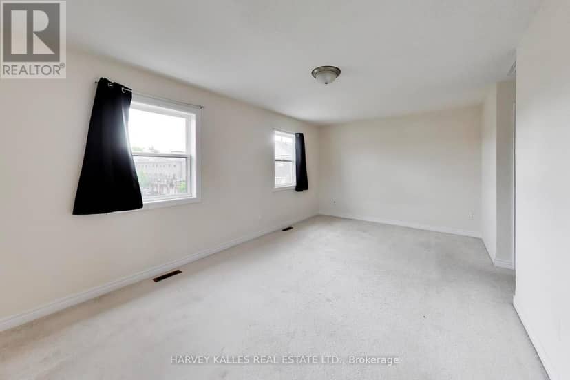 38 - 1 Leggott Avenue — photo 25 of 37