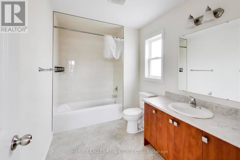 38 - 1 Leggott Avenue — photo 26 of 37