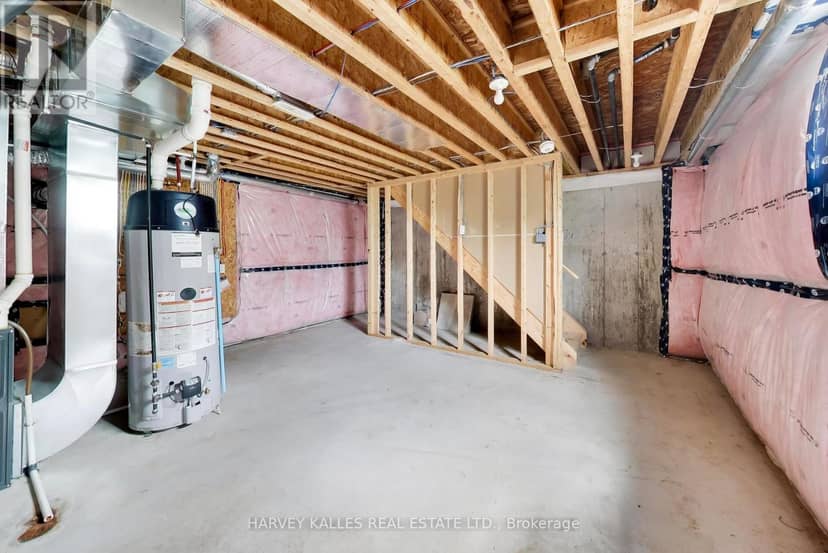 38 - 1 Leggott Avenue — photo 33 of 37