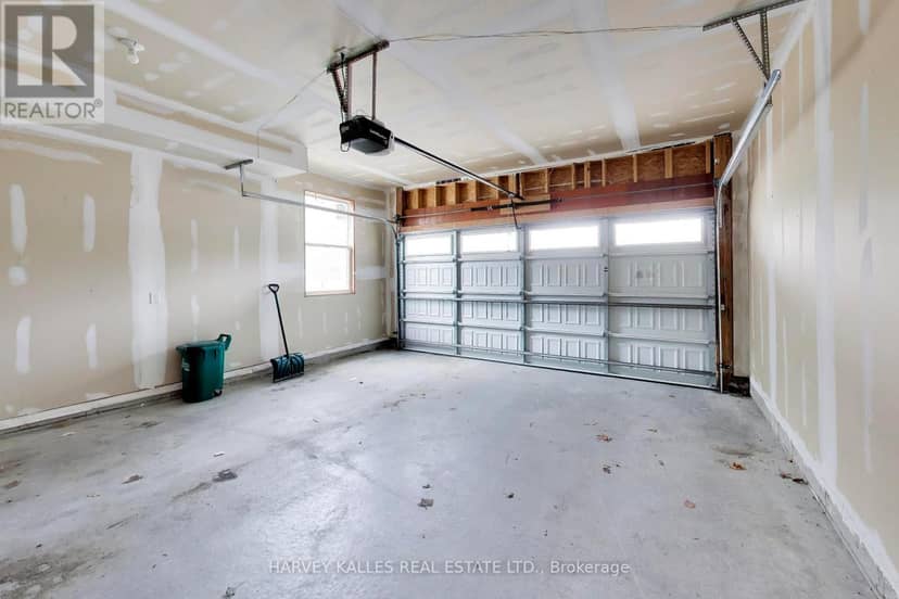 38 - 1 Leggott Avenue — photo 34 of 37
