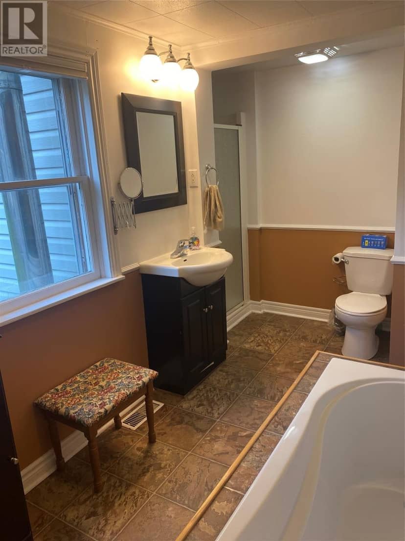 32-34 Hynes Road — photo 19 of 26