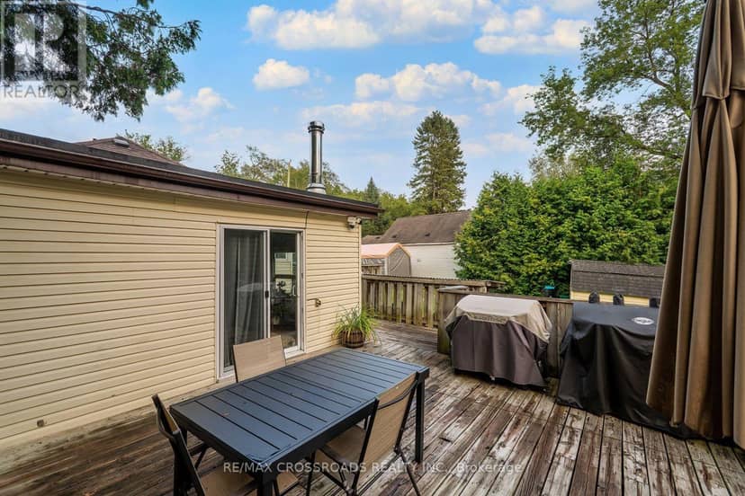 368 Cedar Valley Boulevard — photo 14 of 29