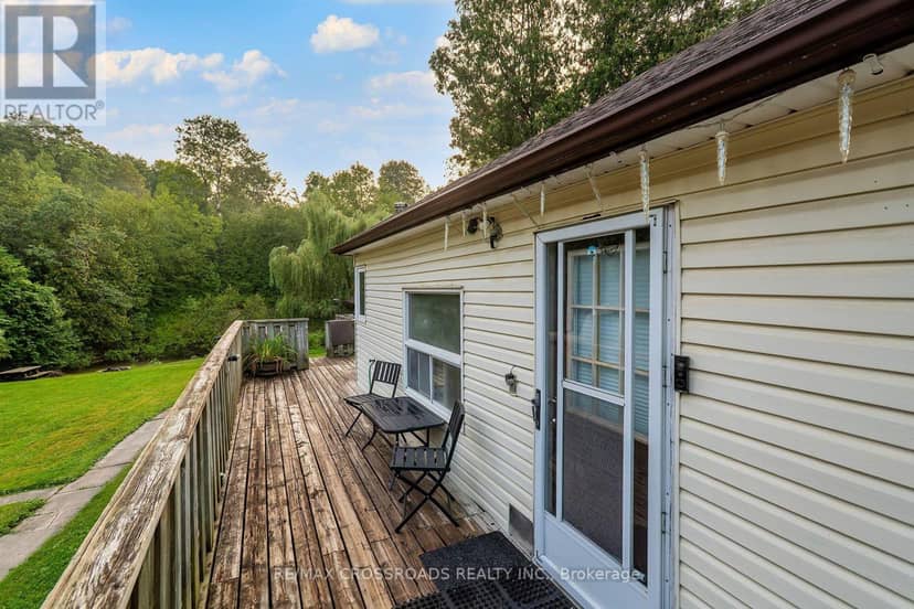 368 Cedar Valley Boulevard — photo 18 of 29