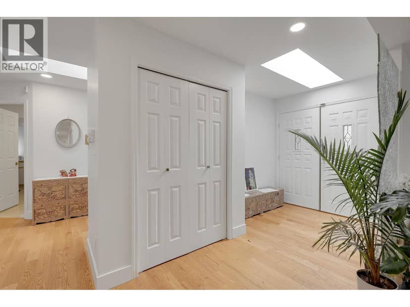 907 SPRICE AVENUE, Coquitlam, photo 3