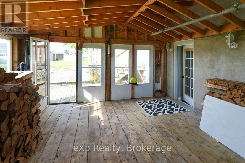 3595 Bruce Road 3 — photo 21 of 38