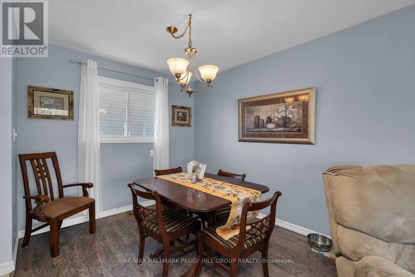 423 Mary Street — photo 5 of 23