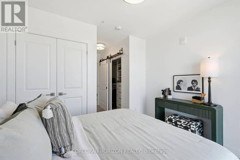 901 - 50 Grand Avenue S — photo 16 of 37