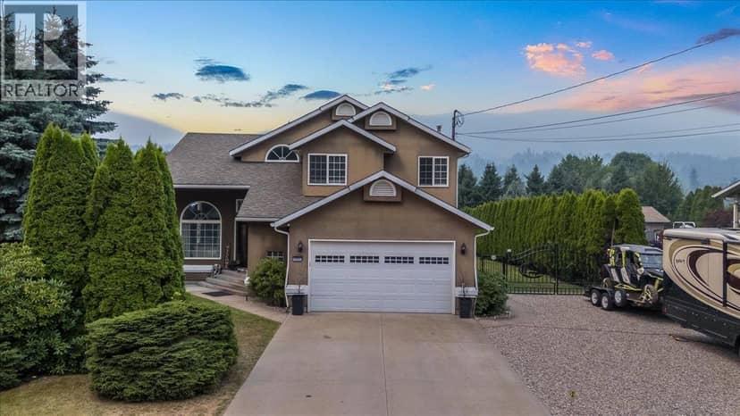1021 BRIDGEVIEW Crescent, Castlegar, photo 2