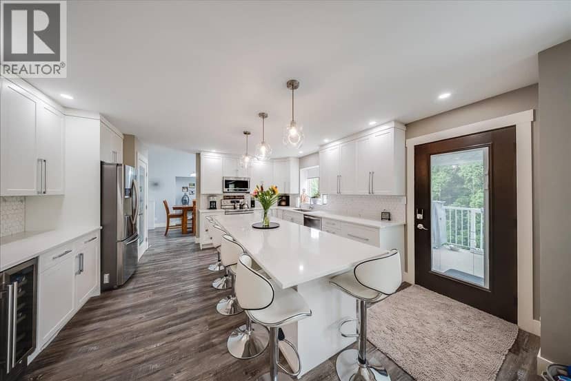 1021 BRIDGEVIEW Crescent, Castlegar, photo 8
