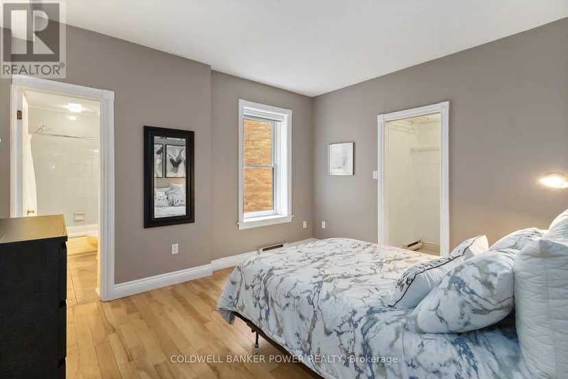 308 - 460 Wellington Street — photo 24 of 34