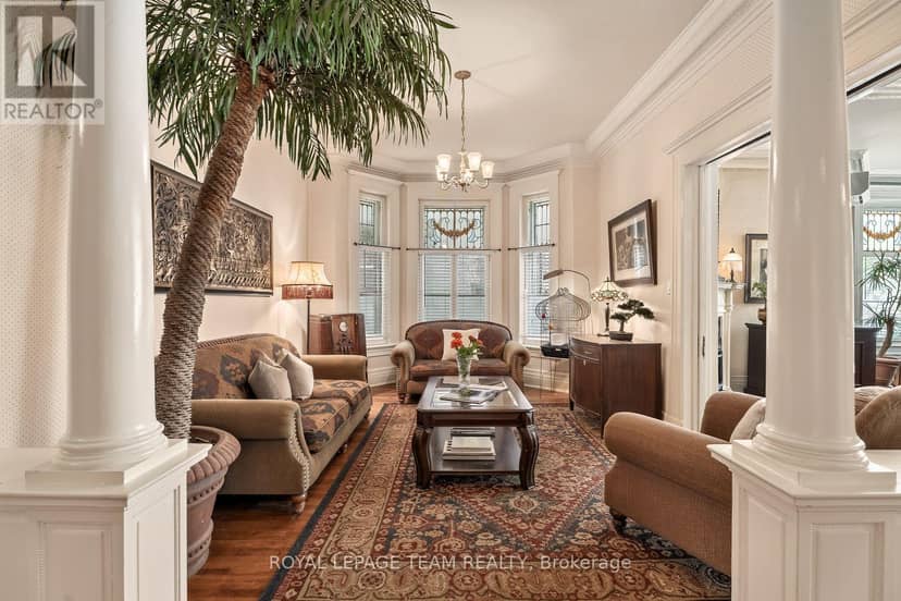 525 King Edward Avenue — photo 10 of 40