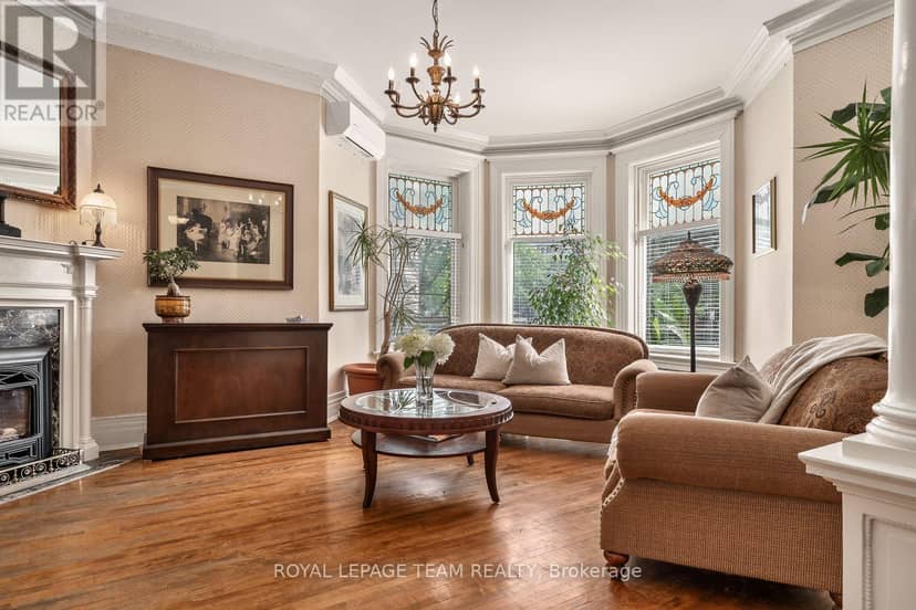 525 King Edward Avenue — photo 4 of 40