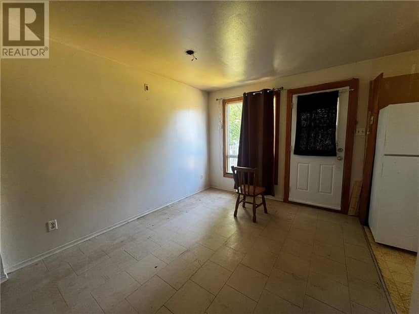 28 SPRUCE Street, Temagami, photo 6