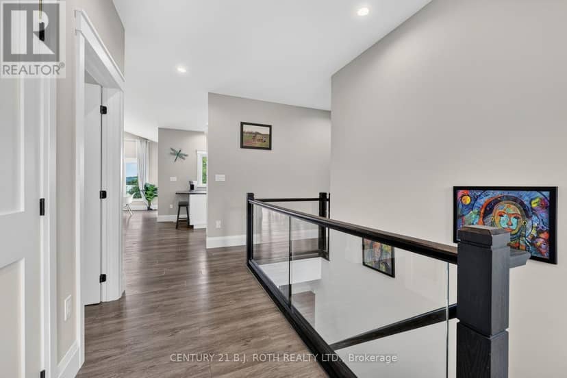 244 Frank Street — photo 4 of 37