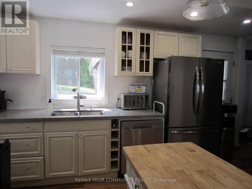 6576 Quarry Point Road — photo 9 of 40