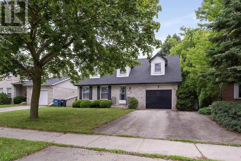 678 Edinburgh Road S — photo 2 of 26