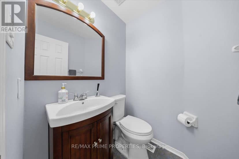 201 Gladeview Private — photo 19 of 40