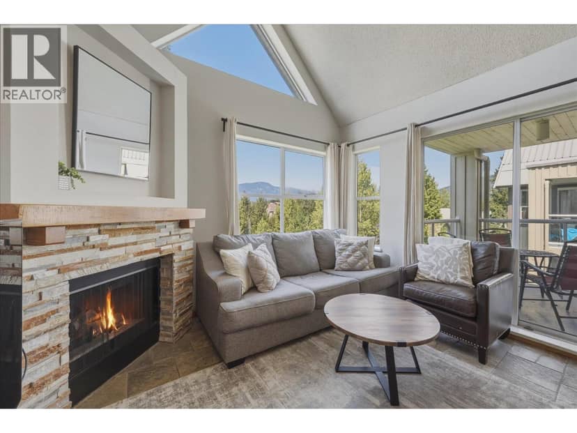 302 4749 SPEARHEAD DRIVE, Whistler