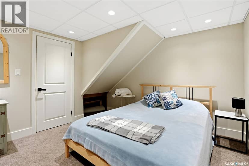 123 Burberry ROAD — photo 40 of 40