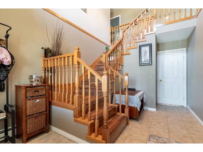 8925 157TH STREET, Surrey, photo 3