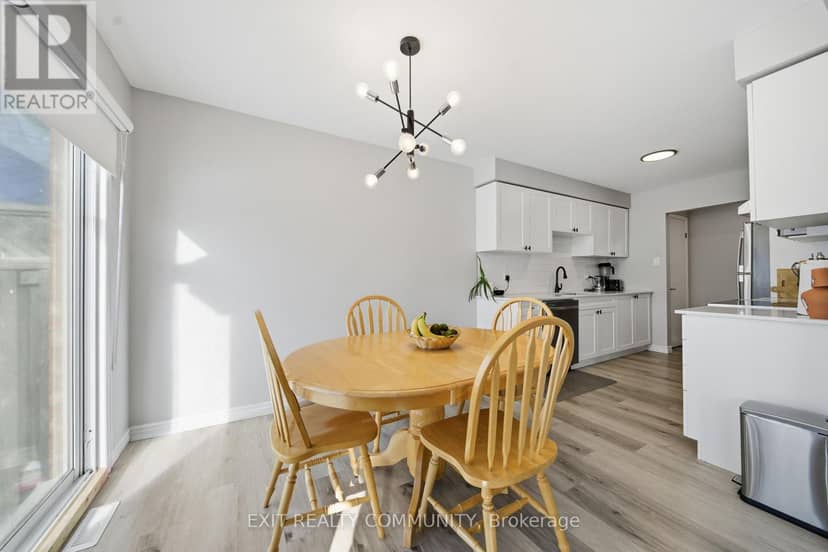 15 - 601 Grenfell Drive — photo 13 of 23
