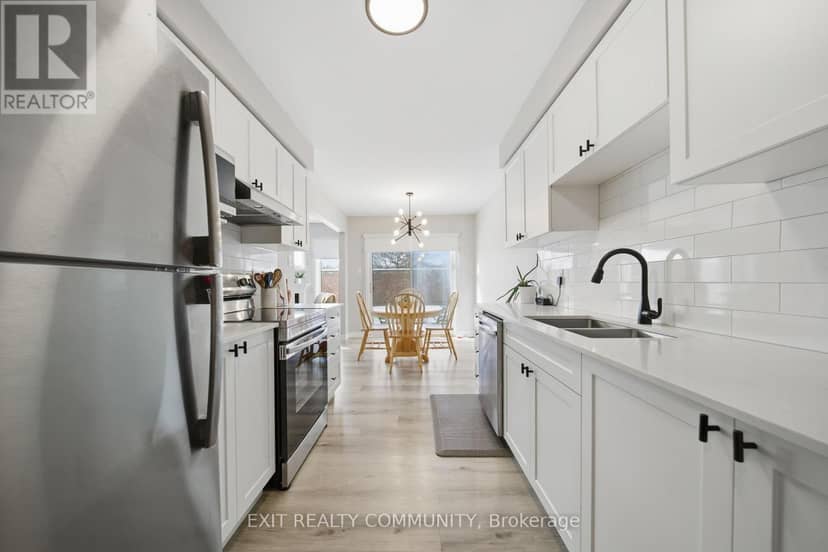 15 - 601 Grenfell Drive — photo 7 of 23