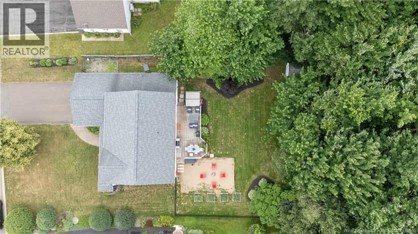 127 FAIRVIEW KNOLL Drive — photo 9 of 40