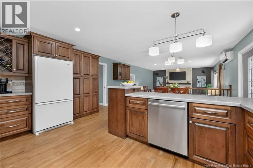 127 FAIRVIEW KNOLL Drive — photo 19 of 40