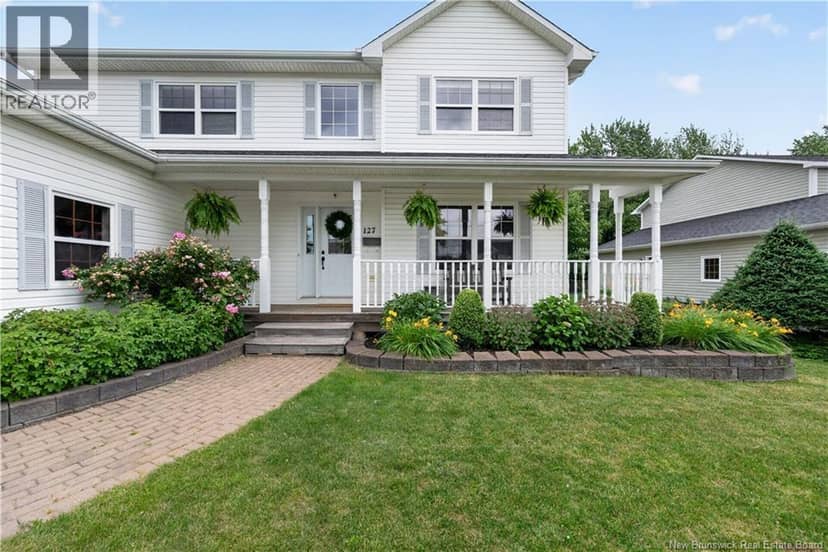 127 FAIRVIEW KNOLL Drive — photo 3 of 40