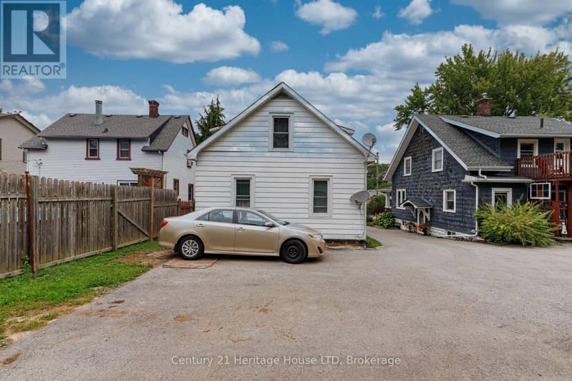 182 Bertie Street — photo 2 of 8