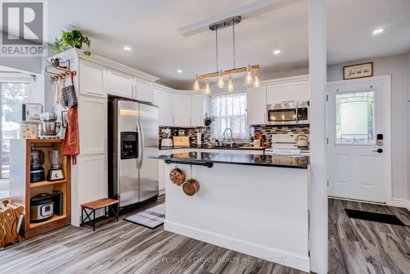 13 Jeffrey Street — photo 10 of 40