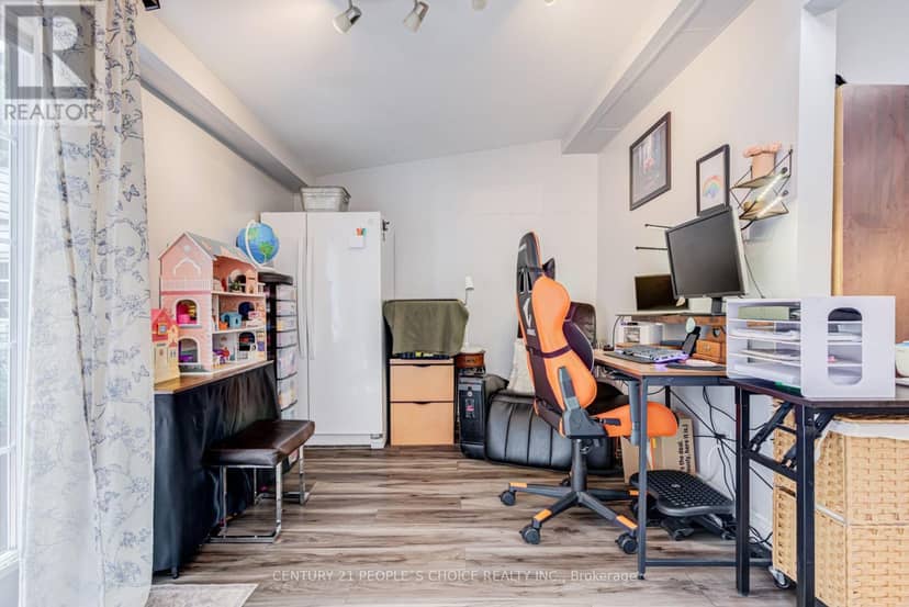 13 Jeffrey Street — photo 13 of 40