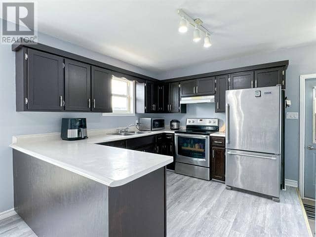 85 Andrew's Court — photo 9 of 30