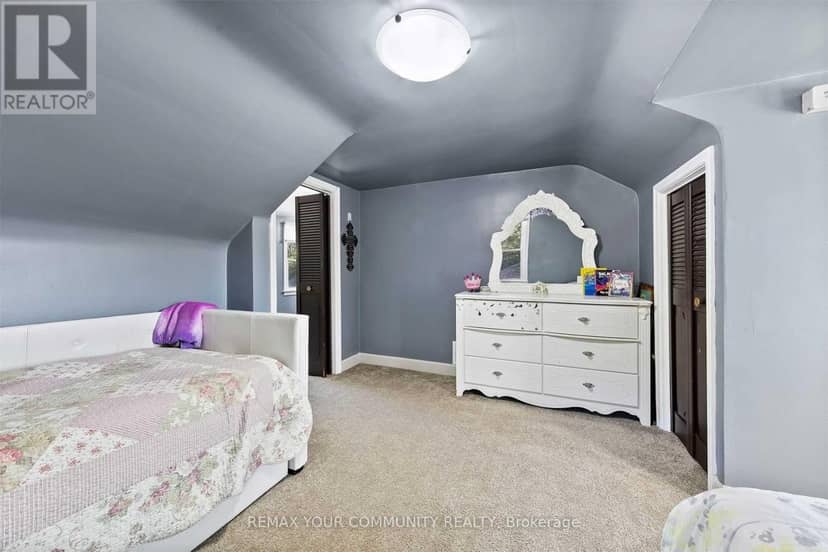 4276 Howard Avenue — photo 20 of 33