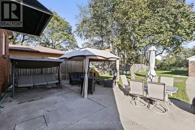 4276 Howard Avenue — photo 30 of 33