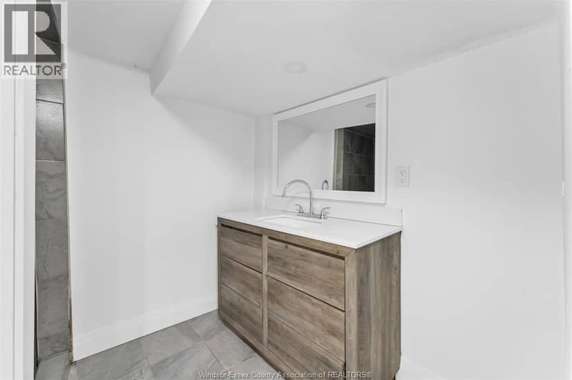 578 Brock Street — photo 26 of 36