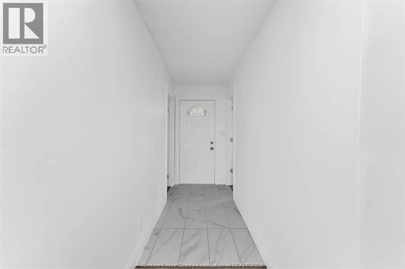 578 Brock Street — photo 7 of 36