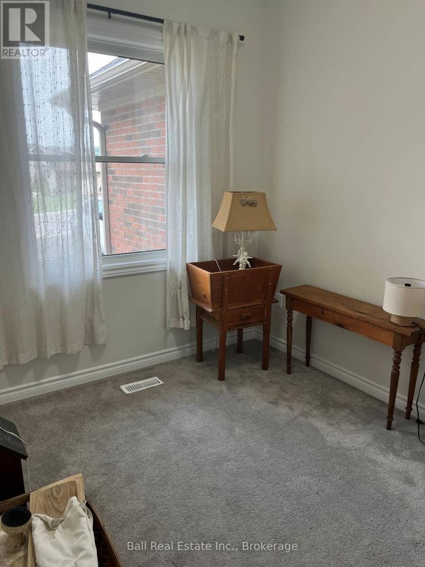 13 Carrick Street S — photo 11 of 37