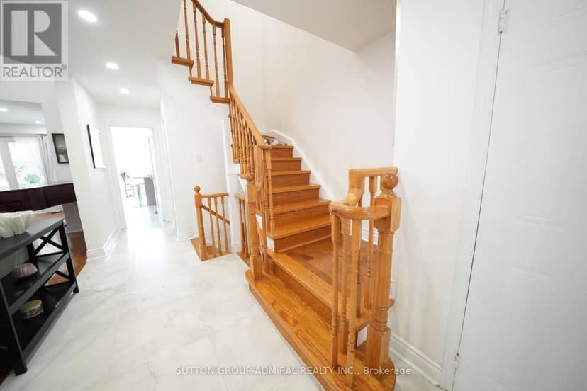 33 Wilderness Drive, Toronto, photo 8
