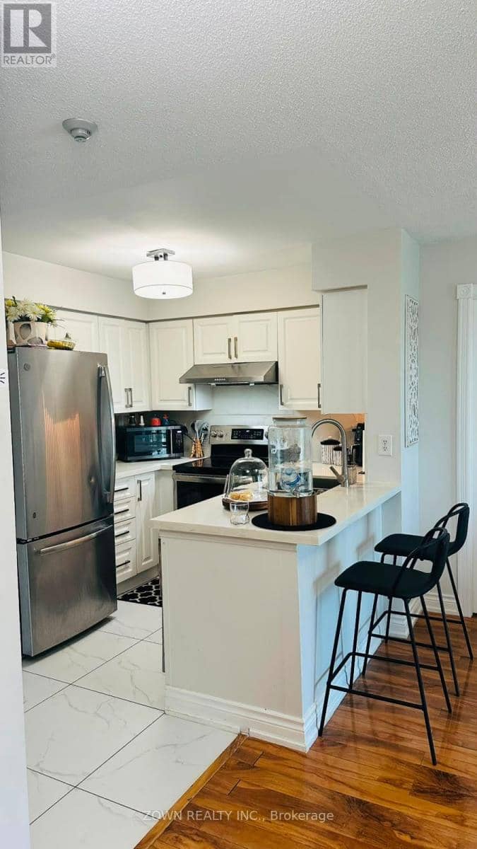 611 - 3 Ellesmere Street — photo 4 of 14