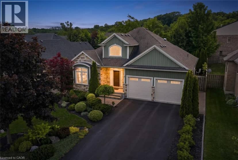 6 CREEKSIDE Drive — photo 1 of 40
