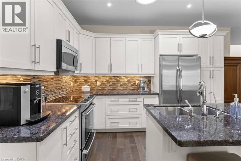 6 CREEKSIDE Drive — photo 14 of 40